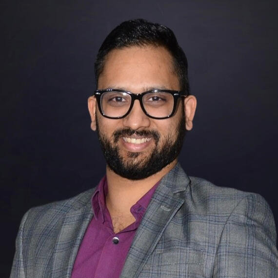 Venkatesh Balakrishnan – Marketing Intelligence & Consumer Insights Professional photo of Venkatesh Balakrishnan, a marketing intelligence and consumer insights expert